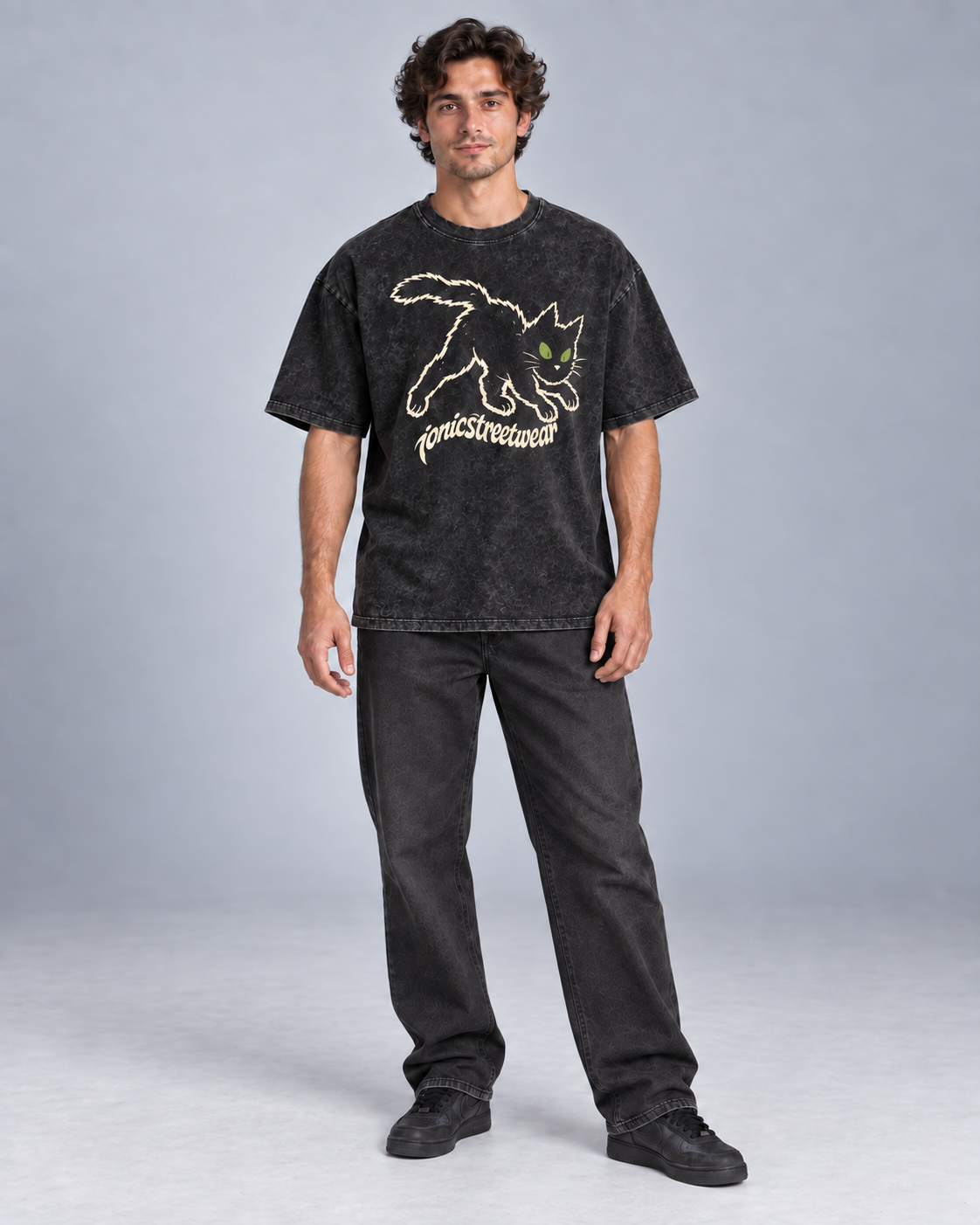 IONIC Alley Cat Tee · Black · 5