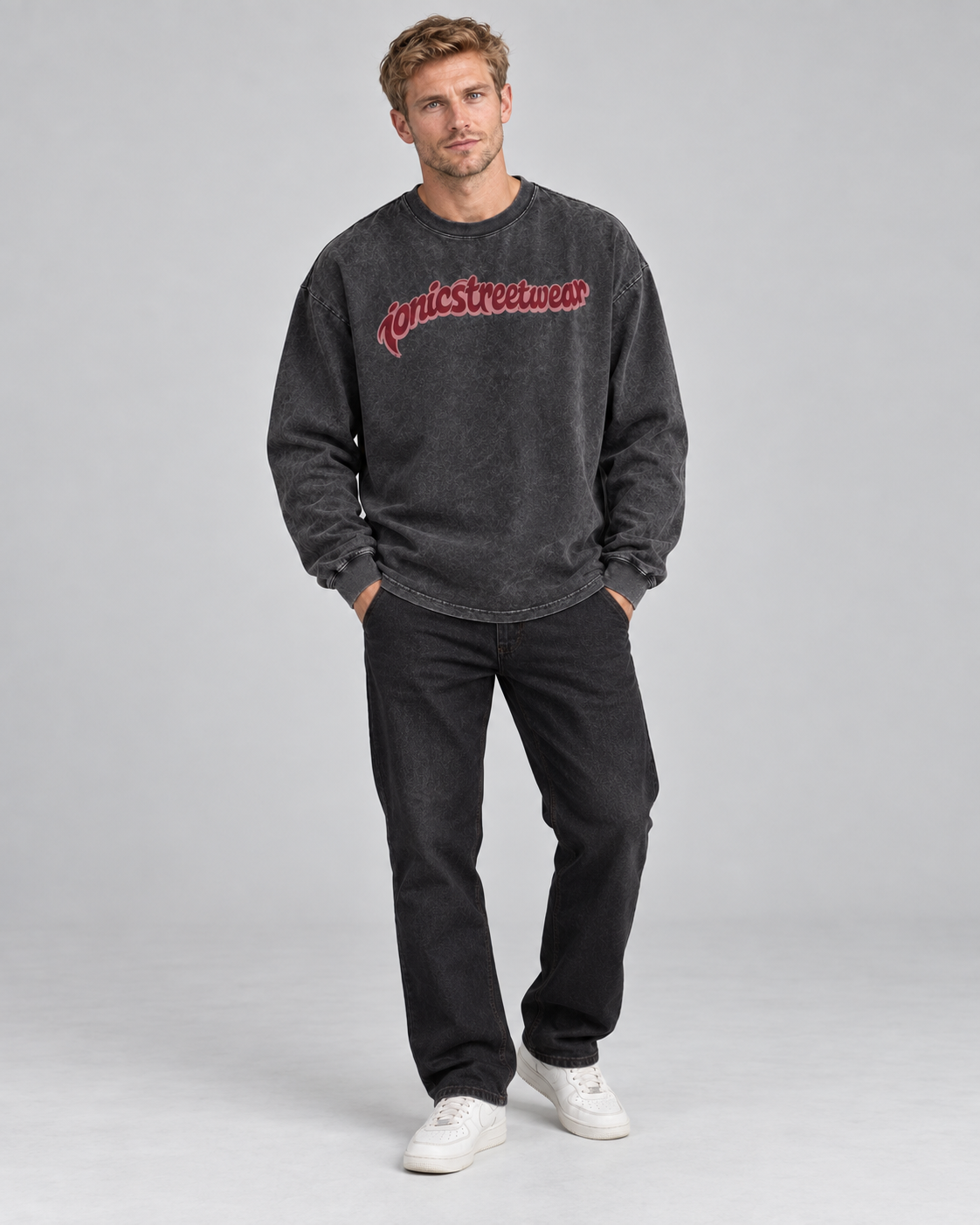 IONIC Oxblood Script Edge Tee · Black · 5